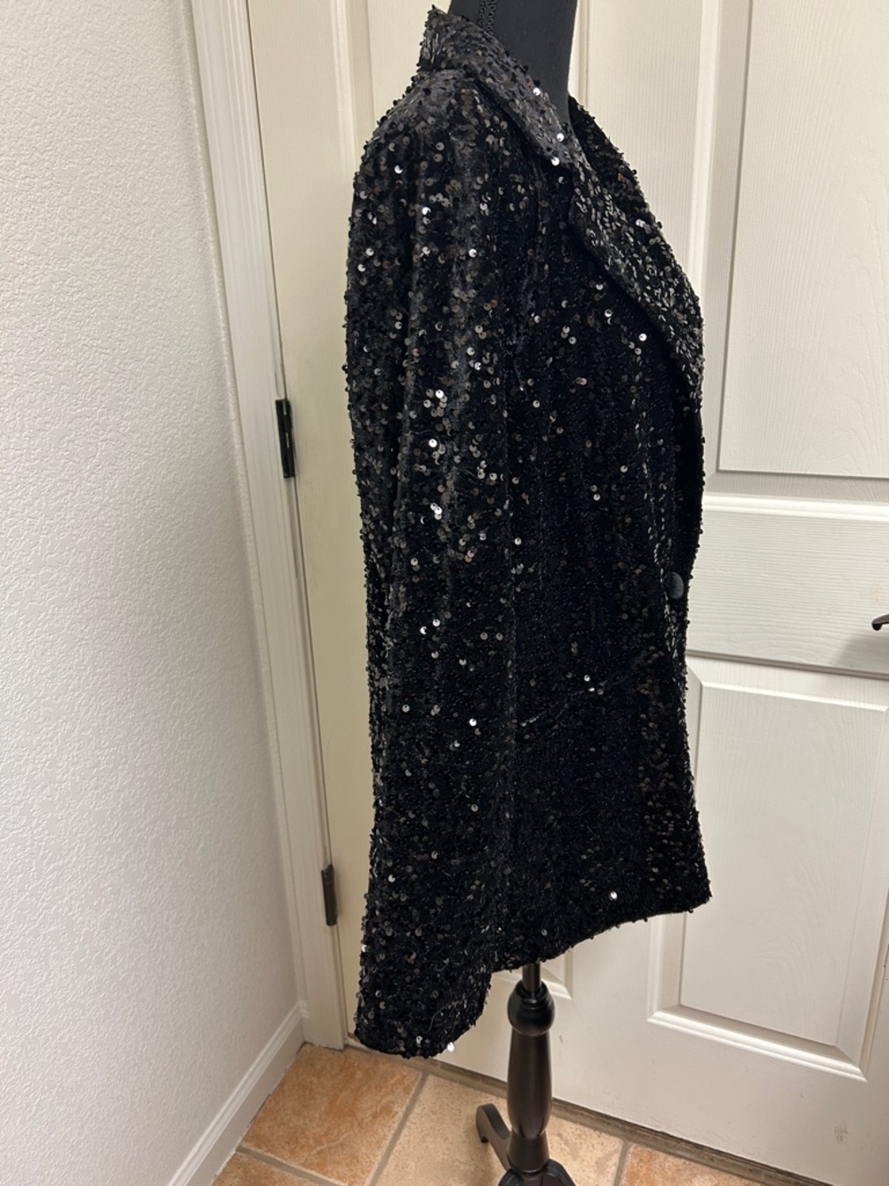 Joan Rivers Red Carpet Sequin Boyfriend Blazer, Size XL, Black - Picture 4 of 11
